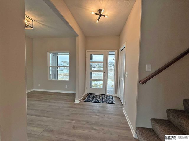 16558 Wirt Street, Omaha, NE 68116