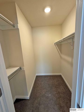 16558 Wirt Street, Omaha, NE 68116