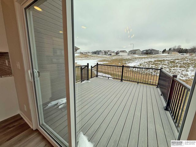 16558 Wirt Street, Omaha, NE 68116