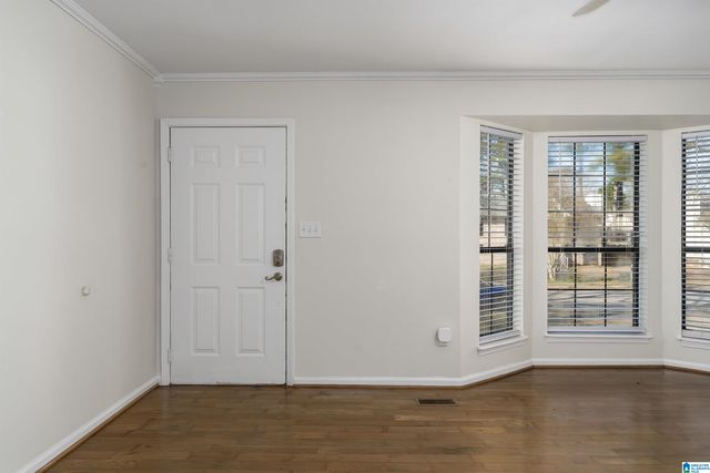 8401 LANEWOOD CIRCLE, Leeds, AL 35094