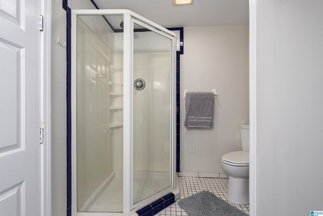 8401 LANEWOOD CIRCLE, Leeds, AL 35094