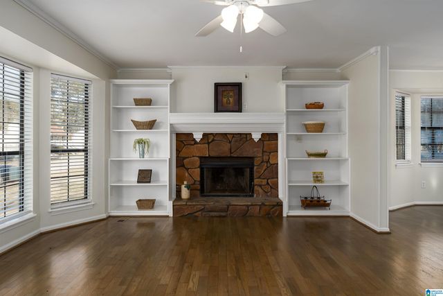 8401 LANEWOOD CIRCLE, Leeds, AL 35094