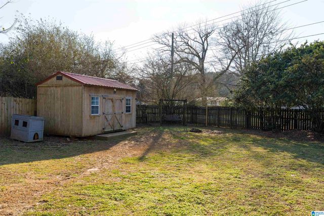 8401 LANEWOOD CIRCLE, Leeds, AL 35094