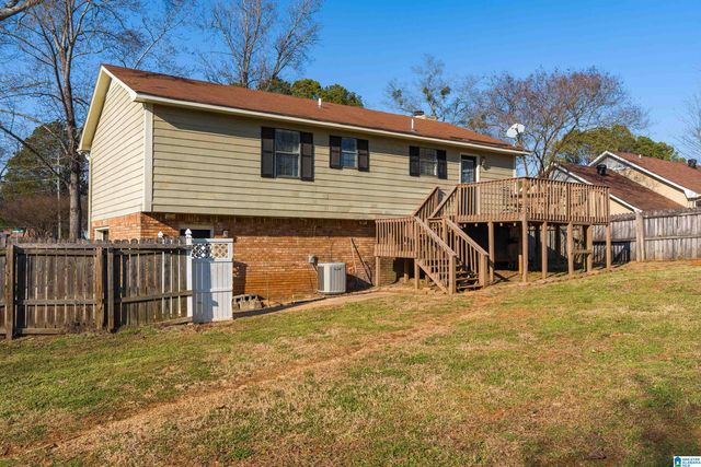 8401 LANEWOOD CIRCLE, Leeds, AL 35094