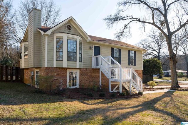 8401 LANEWOOD CIRCLE, Leeds, AL 35094