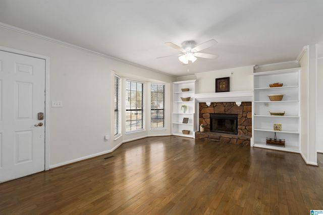 8401 LANEWOOD CIRCLE, Leeds, AL 35094