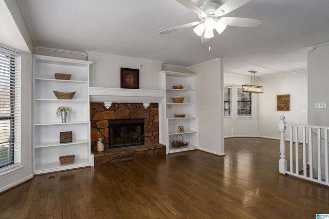 8401 LANEWOOD CIRCLE, Leeds, AL 35094