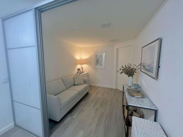 1100 S Miami Avenue 1711, Miami, FL 33130