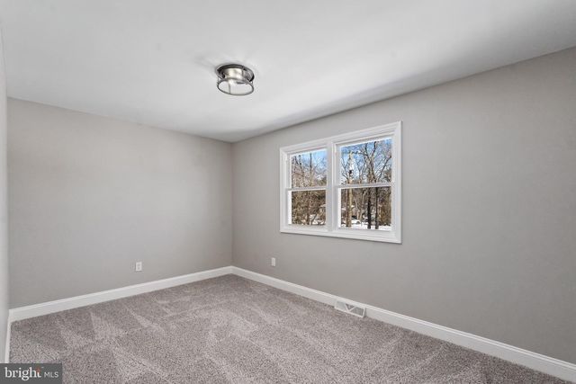 105 CLOVERDALE LN, Williamstown, NJ 08094