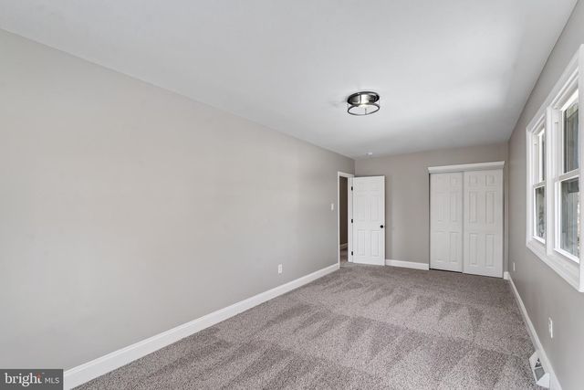 105 CLOVERDALE LN, Williamstown, NJ 08094