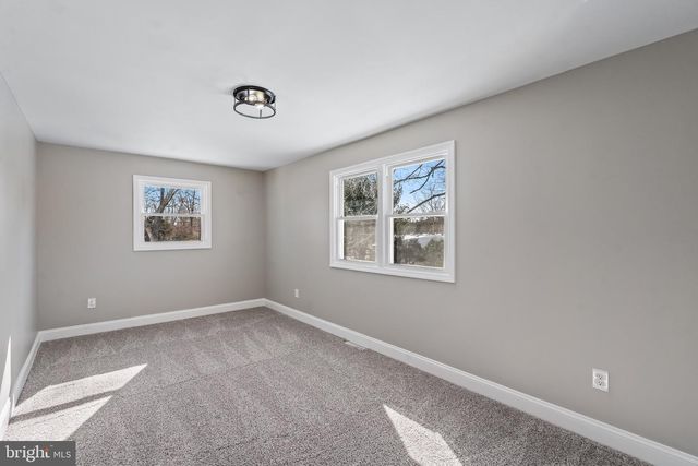 105 CLOVERDALE LN, Williamstown, NJ 08094