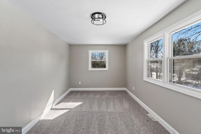 105 CLOVERDALE LN, Williamstown, NJ 08094