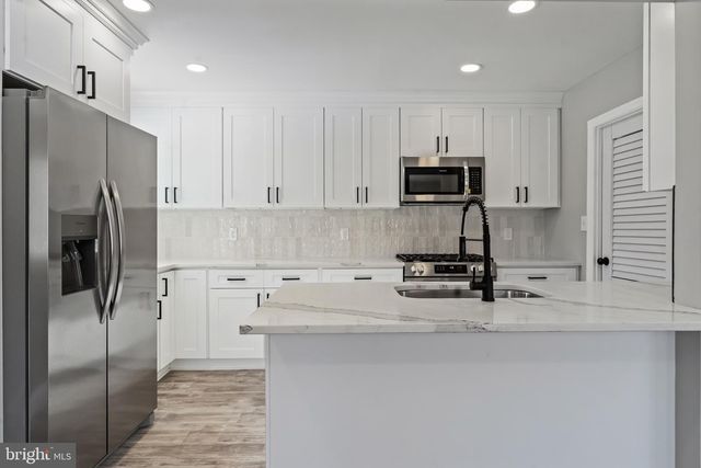 105 CLOVERDALE LN, Williamstown, NJ 08094