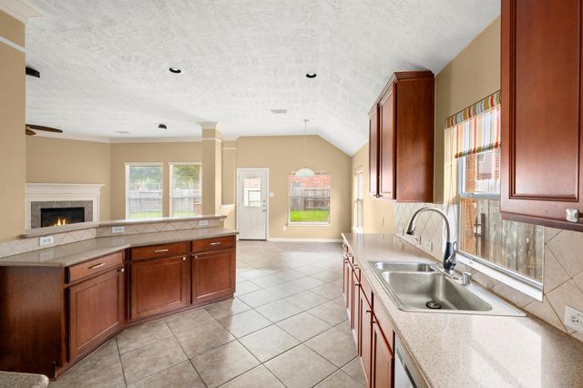 19830 Broadhead Manor, Spring, TX 77379