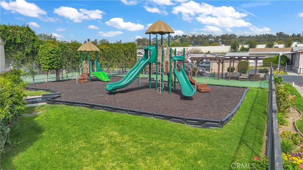Image 43 of property listing at 5815 E La Palma Avenue 319, Anaheim, CA 92807