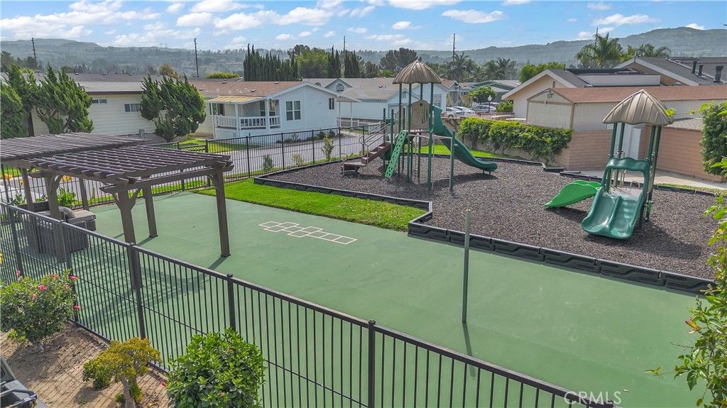 Image 44 of property listing at 5815 E La Palma Avenue 319, Anaheim, CA 92807