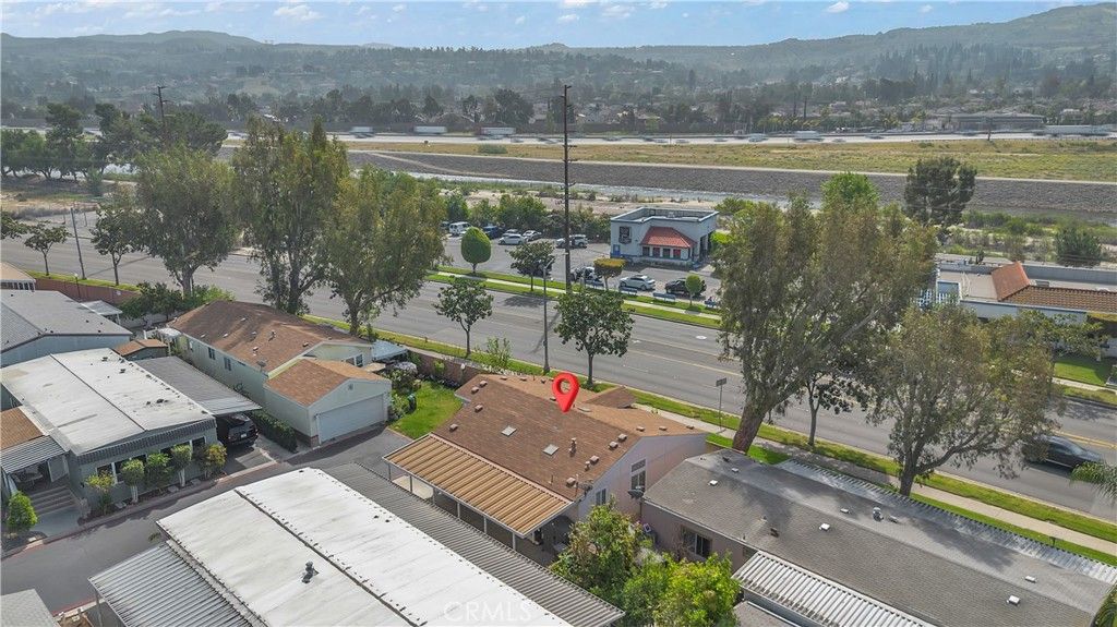 Image 7 of property listing at 5815 E La Palma Avenue 319, Anaheim, CA 92807
