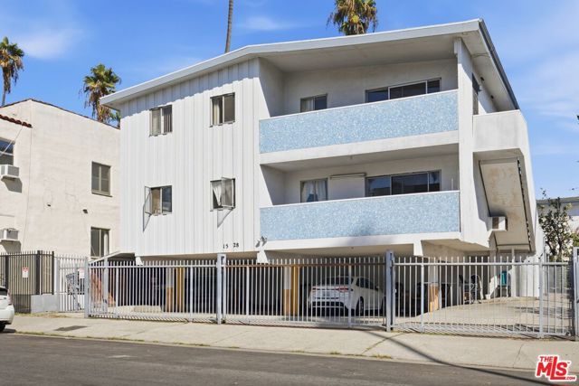 1528 Winona Boulevard 9, Los Angeles, CA 90027