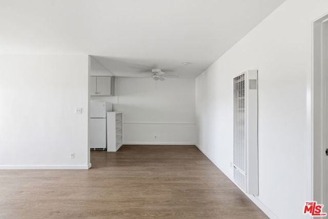 1528 Winona Boulevard 9, Los Angeles, CA 90027