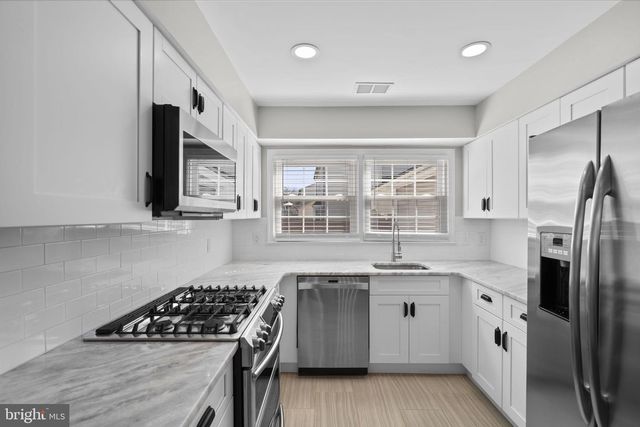 14420 AWBREY PATENT DR, Centreville, VA 20120