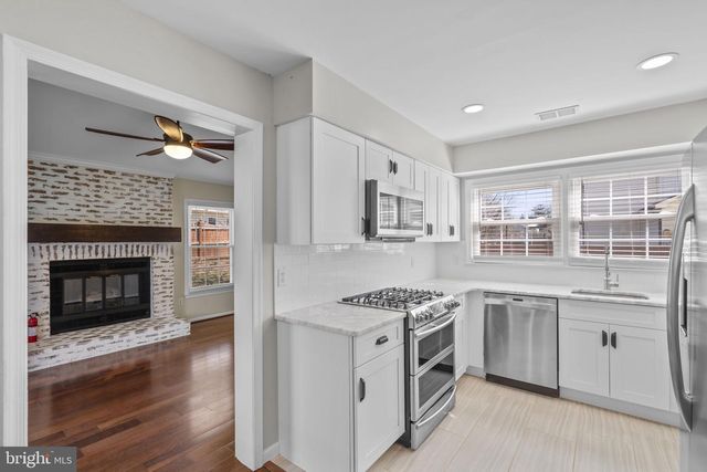 14420 AWBREY PATENT DR, Centreville, VA 20120