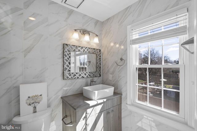 14420 AWBREY PATENT DR, Centreville, VA 20120