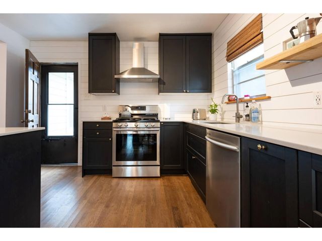 3011 E 17th ST, Austin, TX 78702