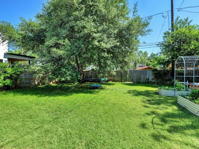 3011 E 17th ST, Austin, TX 78702