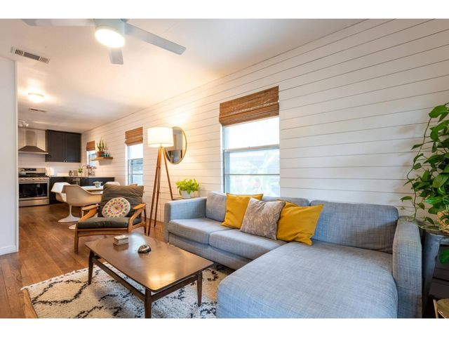 3011 E 17th ST, Austin, TX 78702