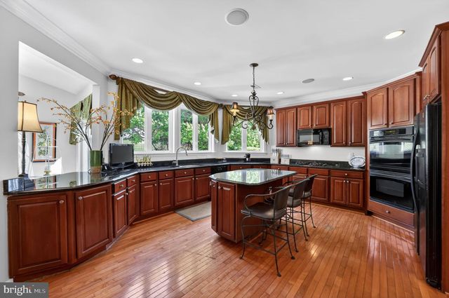 138 BARBARA DR, Yardley, PA 19067