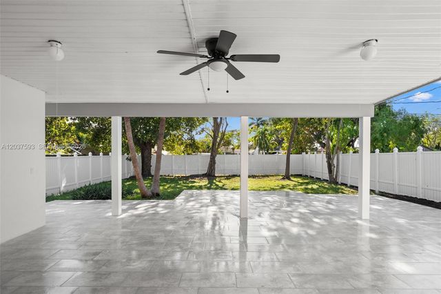 253 SW 4th Street, Dania Beach, FL 33004