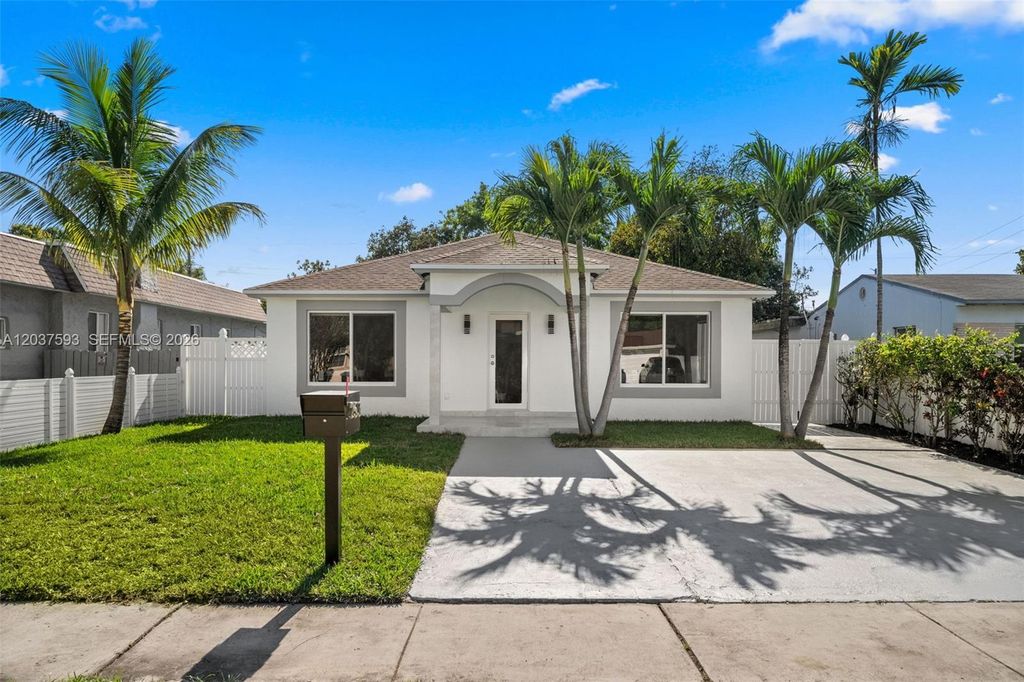 253 SW 4th Street, Dania Beach, FL 33004