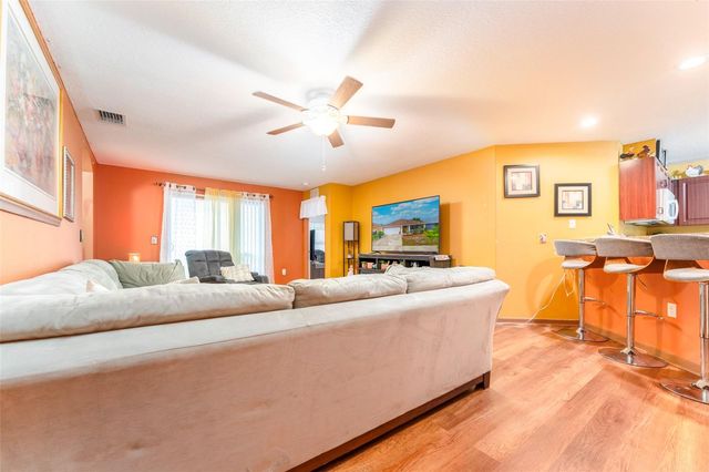 1128 SHARED PASSION ST, Ruskin, FL 33570
