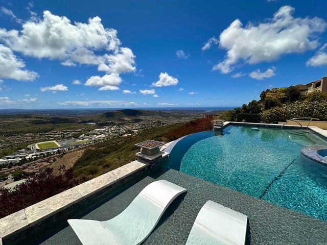 939 Pearl Drive, San Marcos, CA 92078