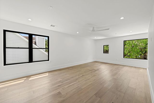 4814 Locust Street, Bellaire, TX 77401