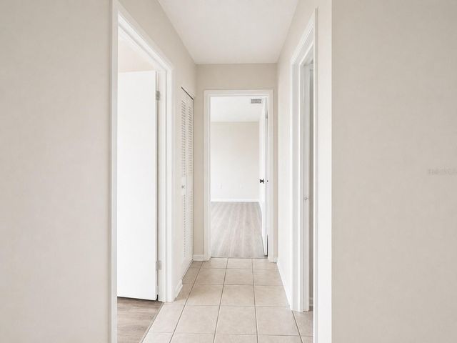 723 115TH AVENUE N 2106, St Petersburg, FL 33716