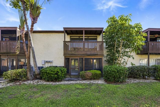 723 115TH AVENUE N 2106, St Petersburg, FL 33716