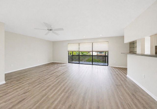 723 115TH AVENUE N 2106, St Petersburg, FL 33716