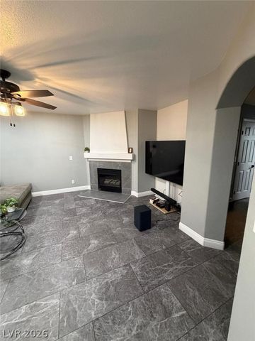 9821 La Vid Court, Las Vegas, NV 89117