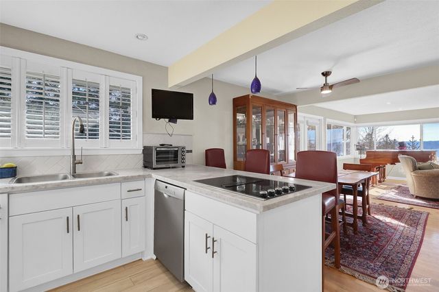 2424 SW 152nd Street, Burien, WA 98166