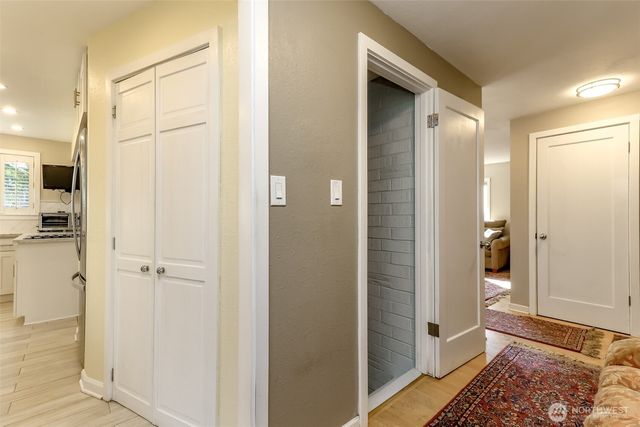 2424 SW 152nd Street, Burien, WA 98166