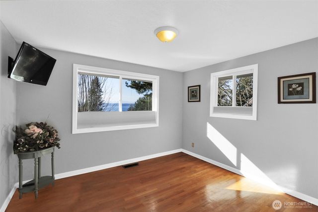 2424 SW 152nd Street, Burien, WA 98166