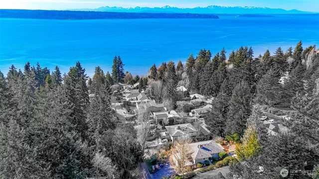 2424 SW 152nd Street, Burien, WA 98166