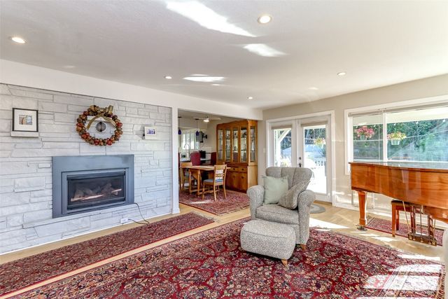 2424 SW 152nd Street, Burien, WA 98166