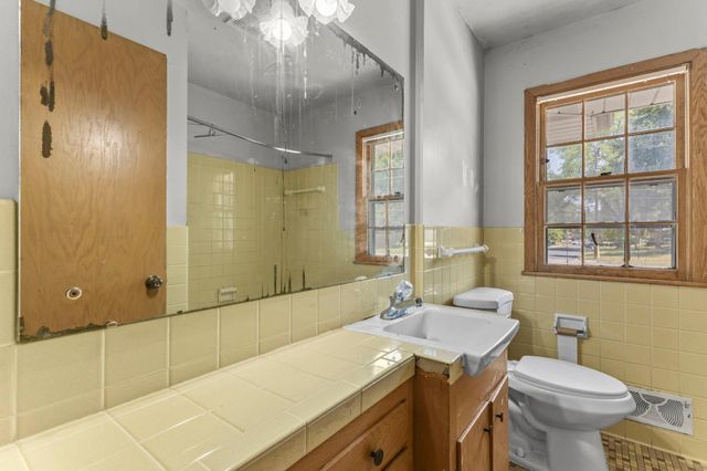 4809 Winnetka Avenue N, New Hope, MN 55428