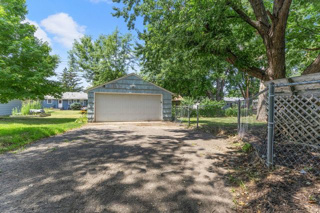 4809 Winnetka Avenue N, New Hope, MN 55428