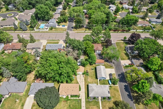 4809 Winnetka Avenue N, New Hope, MN 55428
