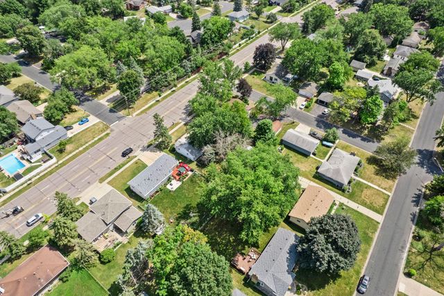 4809 Winnetka Avenue N, New Hope, MN 55428