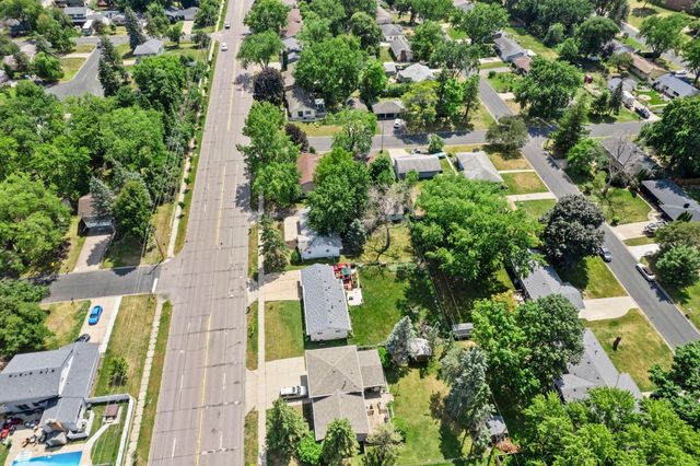 4809 Winnetka Avenue N, New Hope, MN 55428