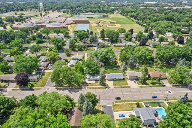 4809 Winnetka Avenue N, New Hope, MN 55428